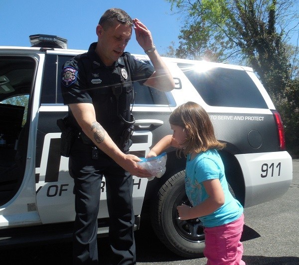 Office Nix, Corinth Police Department - National Library Week 2019