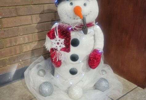 Iuka's Snowman greets visitors.