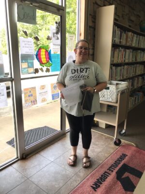 Mandy Seekings at Burnsville Library for SnapShot Day 2022